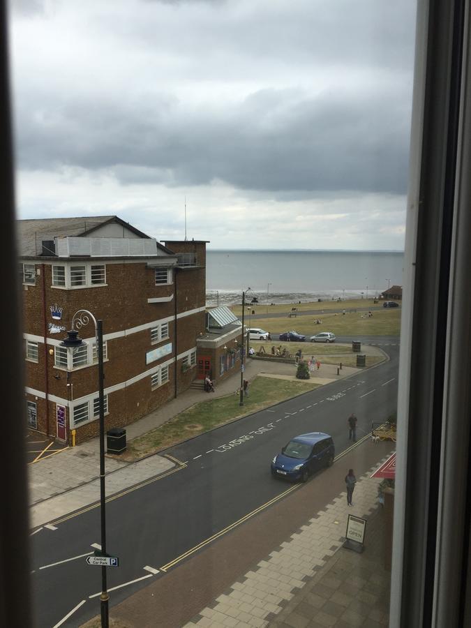 Marine Bar Pub With Rooms Hunstanton Exterior photo